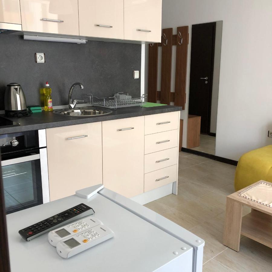 Aquamarine Apartments Sveti Vlas Exterior photo
